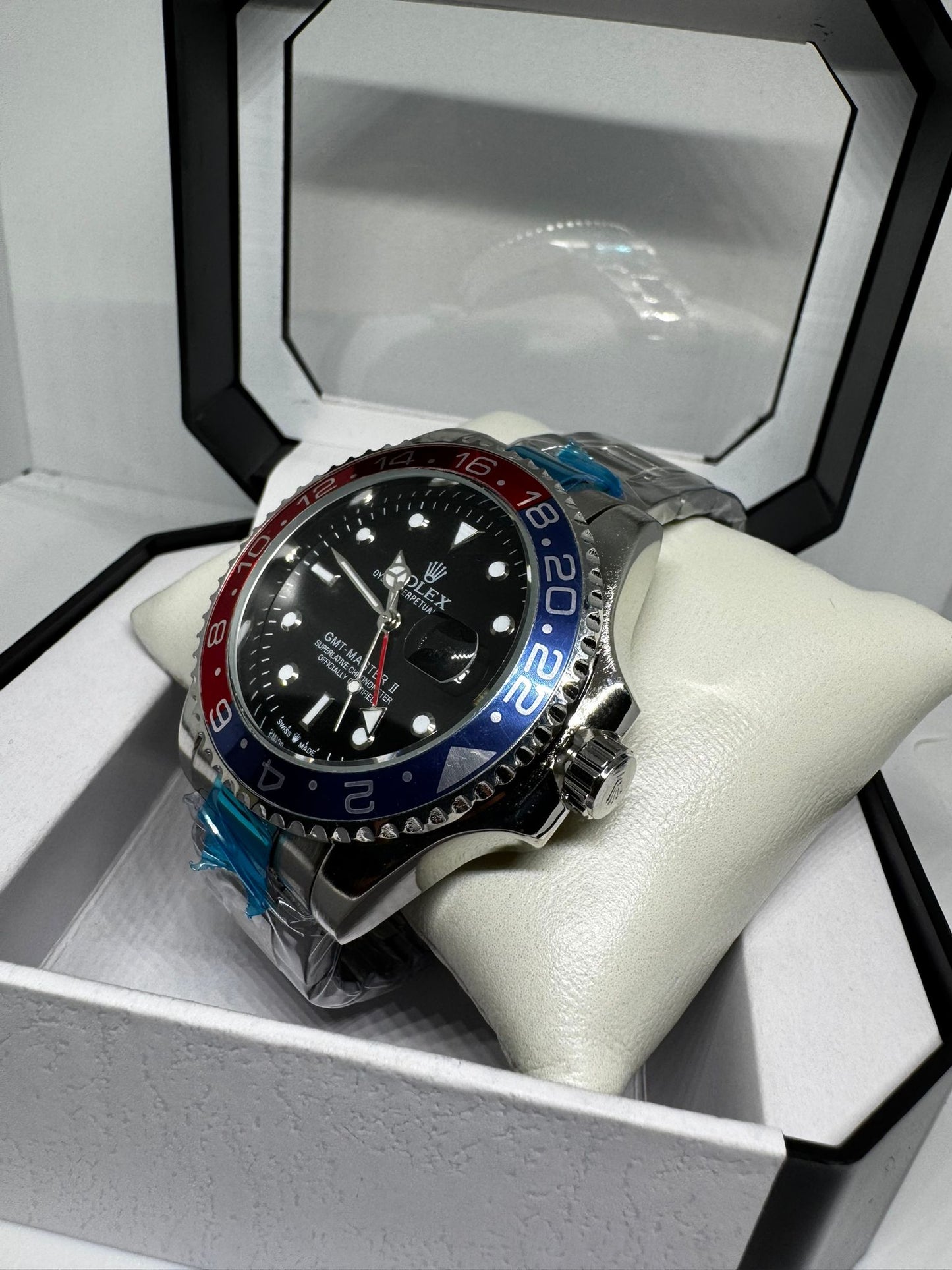 Rolex GMT Master II "Pepsi"